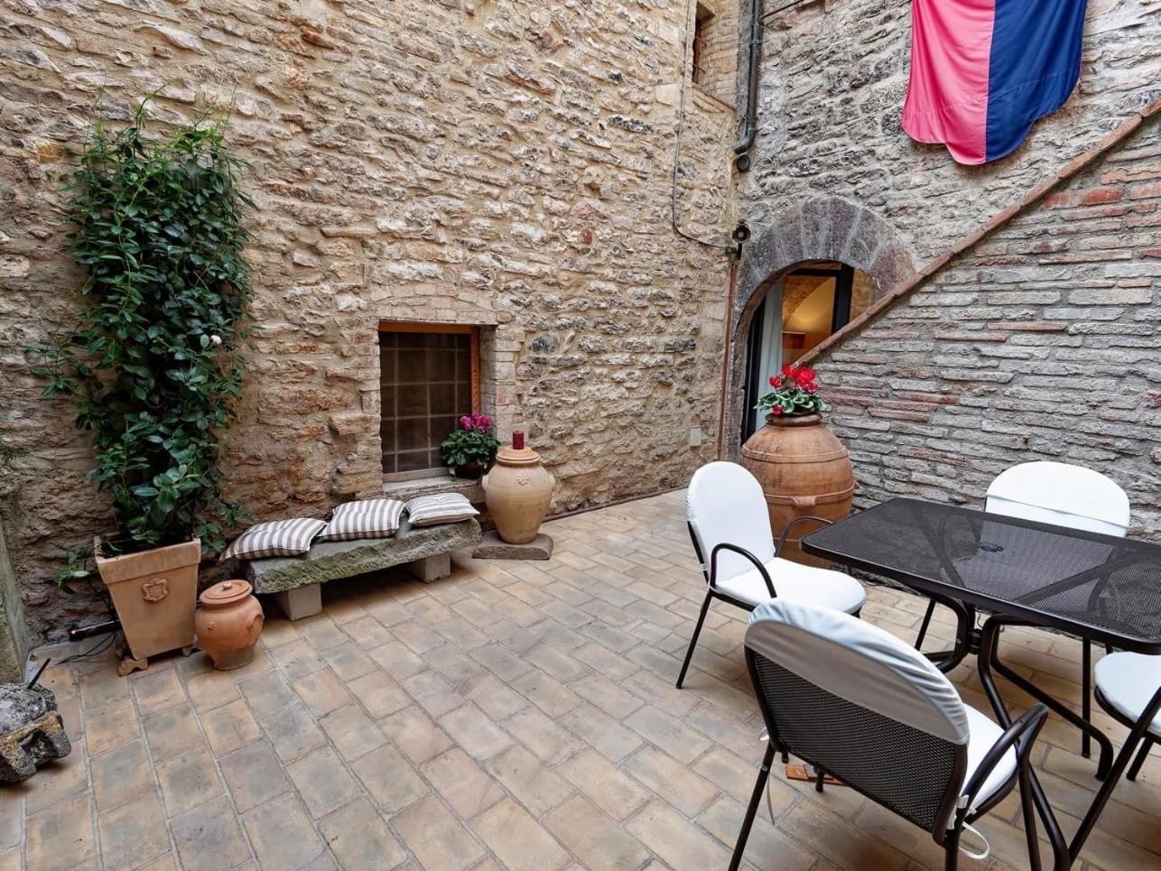 Saint Francis Apartment Assisi Exterior foto